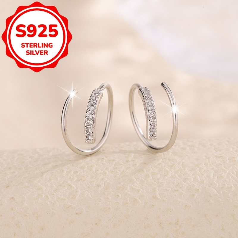2pcs Women's S925 Silver Spiral Zirconia Stud Earrings